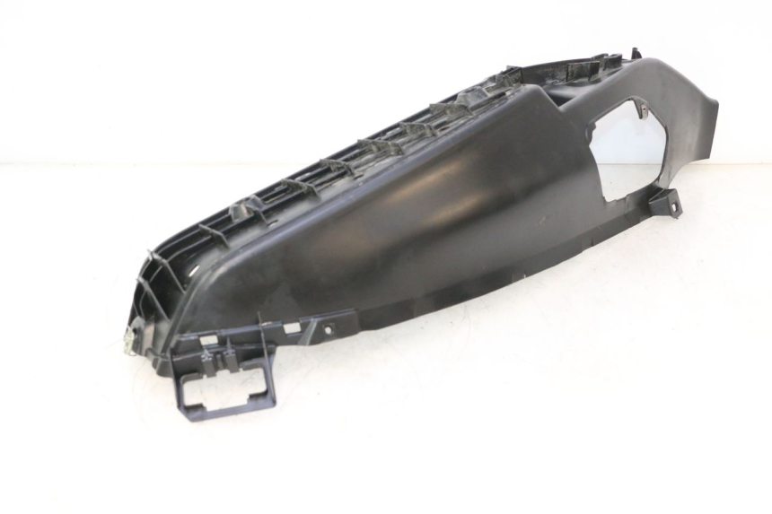 photo de LEFT FLOOR PANEL PIAGGIO MP3 LT 400 (2007 - 2012) - Component detail