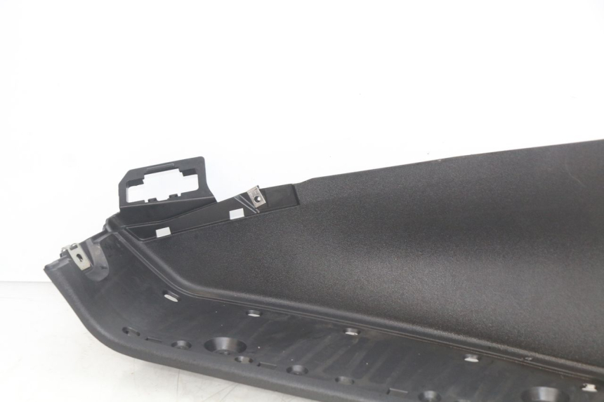 photo de LEFT FOOTREST PIAGGIO MP3 500 (2014 - 2017) - Product overview