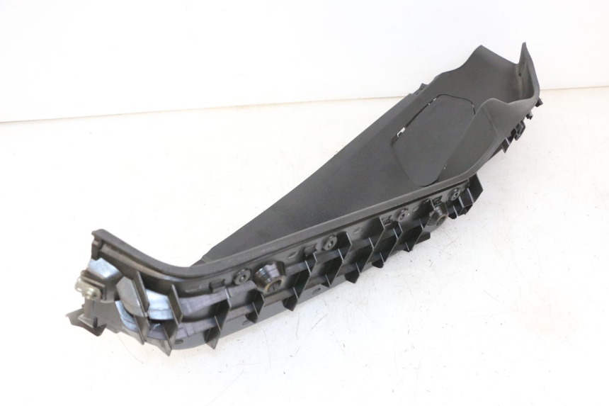 photo de LEFT FOOTREST PIAGGIO MP3 500 (2011 - 2015) - Component detail