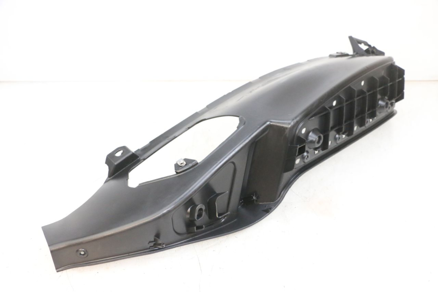photo de LEFT FLOOR PANEL PIAGGIO MP3 RL 250 (2006 - 2010) - Zoom on usage condition