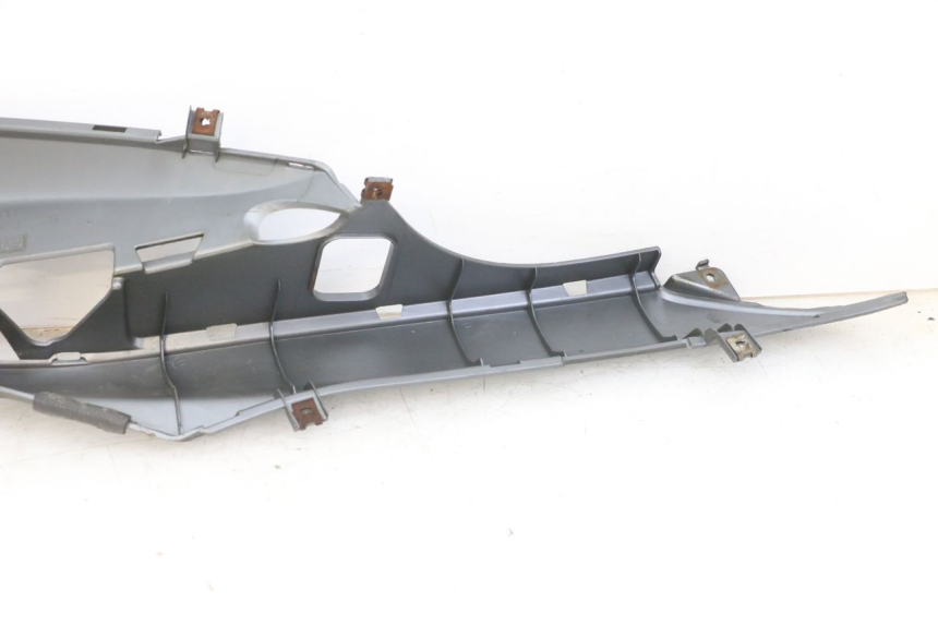 photo de LEFT FLOOR PANEL MBK OVETTO 4T 50 (2008 - 2016) - Alternative perspective