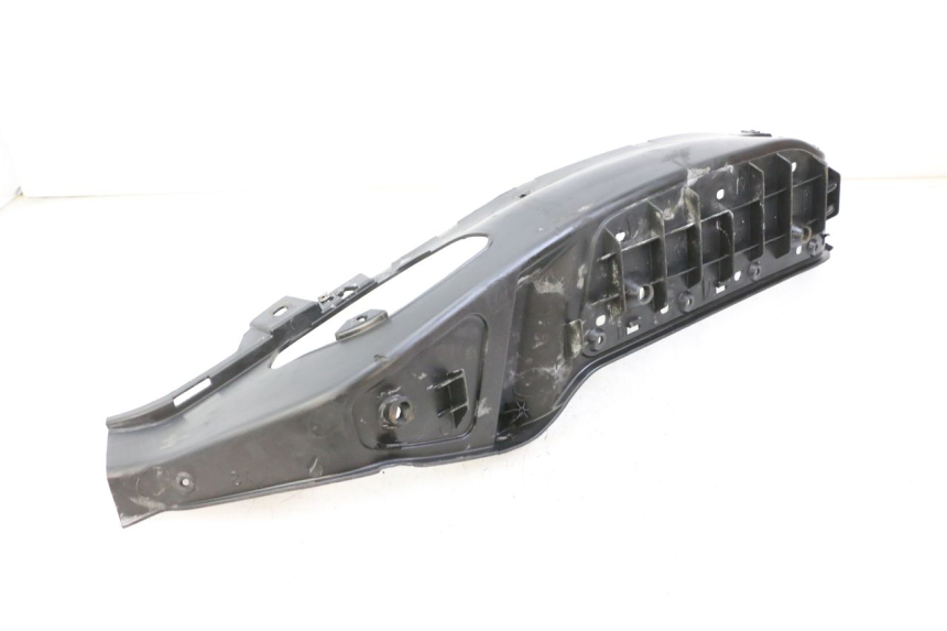 photo de LEFT FOOTREST PIAGGIO X8 125 (2004 - 2007) - Product overview