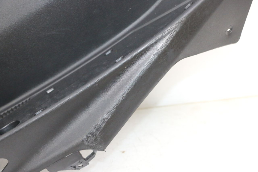 photo de LEFT FLOOR PANEL JM MOTORS R-MAX TECH 50 (2024 - 2026) - Distinctive features