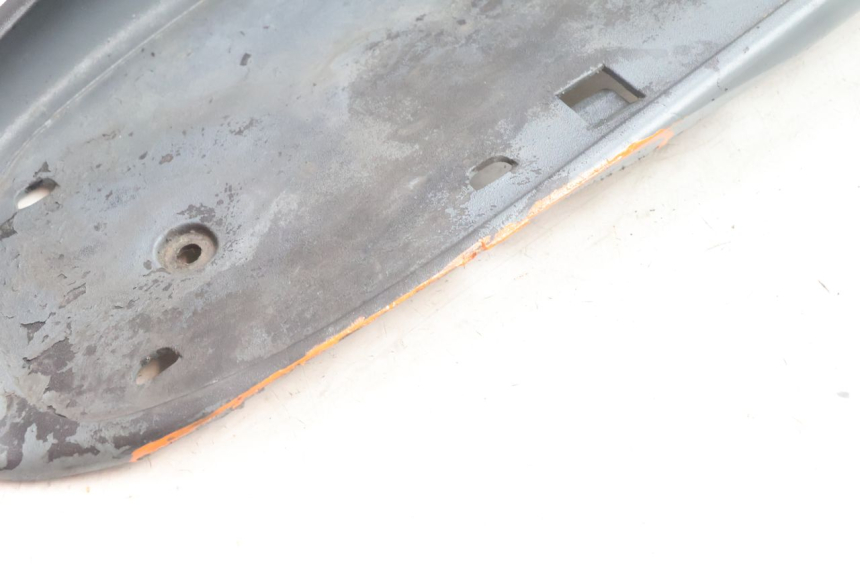 photo de LEFT FLOOR PANEL GILERA RUNNER SP 50 (2002 - 2004) - Zoom on usage condition