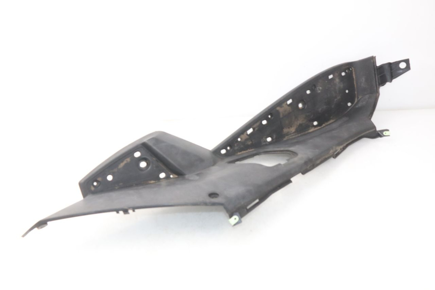 photo de LEFT FOOTREST PEUGEOT SATELIS 125 (2006 - 2009) - Technical close-up