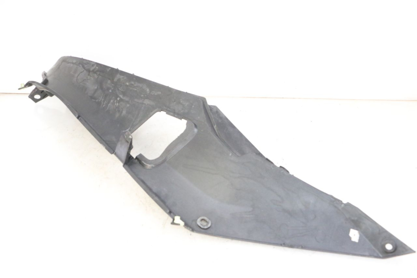 photo de LEFT FLOOR PANEL PEUGEOT SATELIS 250 (2006 - 2012) - Product overview