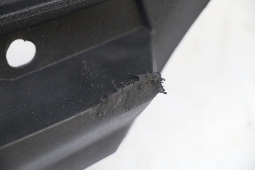 photo de LEFT FLOOR PANEL PEUGEOT SATELIS 125 (2013 - 2018) - Technical close-up