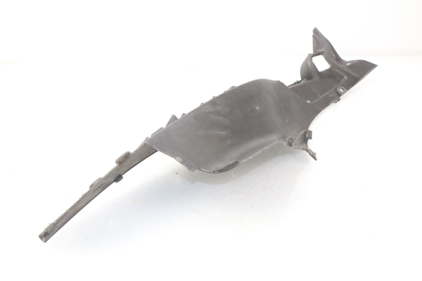 photo de LEFT FLOOR PANEL APRILIA SCARABEO GT 125 (1999 - 2007) - Component detail