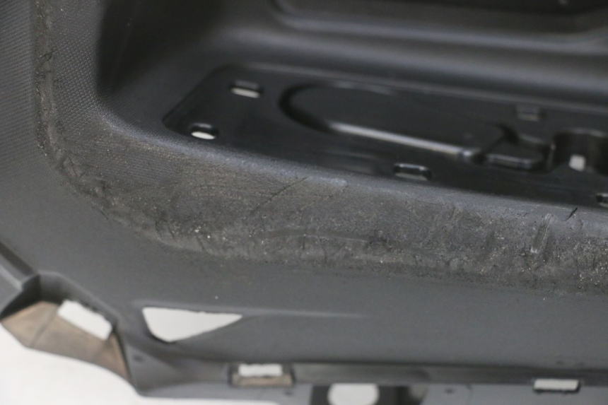 photo de LEFT FLOOR PANEL YAMAHA TRICITY 300 (2020 - 2024) - Detailed visual inspection