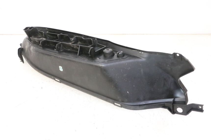 photo de LEFT FLOOR PANEL YAMAHA X-CITY XCITY 125 (2007 - 2013) - Component detail