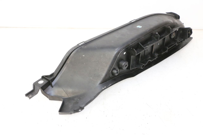 photo de LEFT FLOOR PANEL YAMAHA X-CITY XCITY 125 (2007 - 2013) - Zoom on usage condition