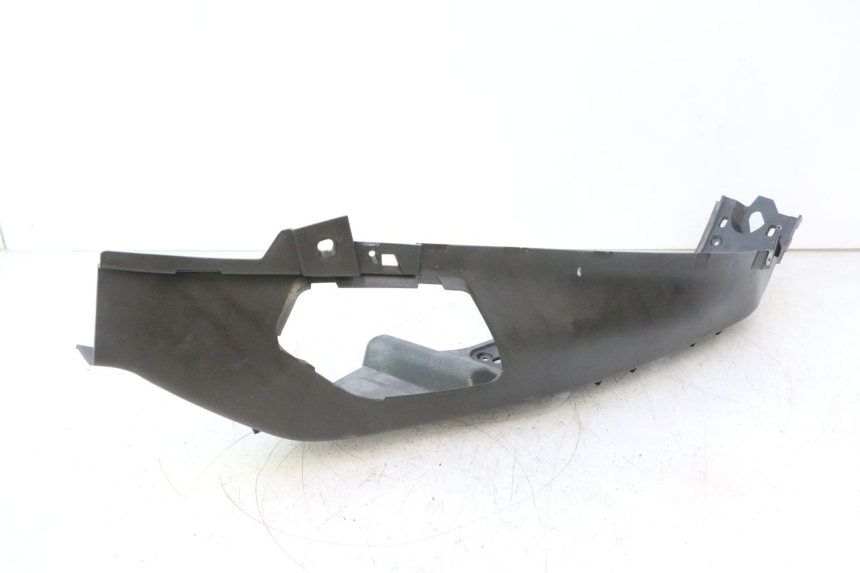 photo de LEFT FLOOR PANEL PIAGGIO X8 STREET 125 (2006 - 2007) - Product overview