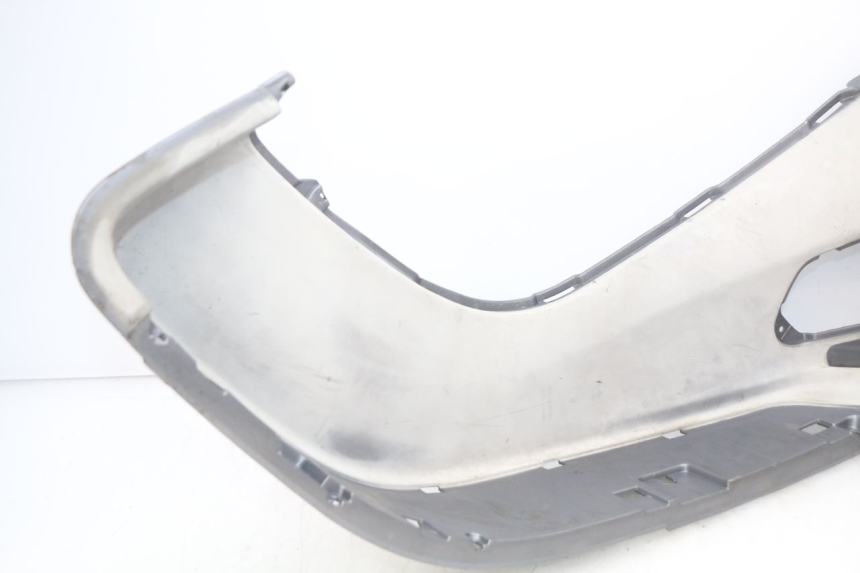 photo de LEFT FOOTREST PIAGGIO X9 EVOLUTION 250 (2003 - 2007) - Fixing points details