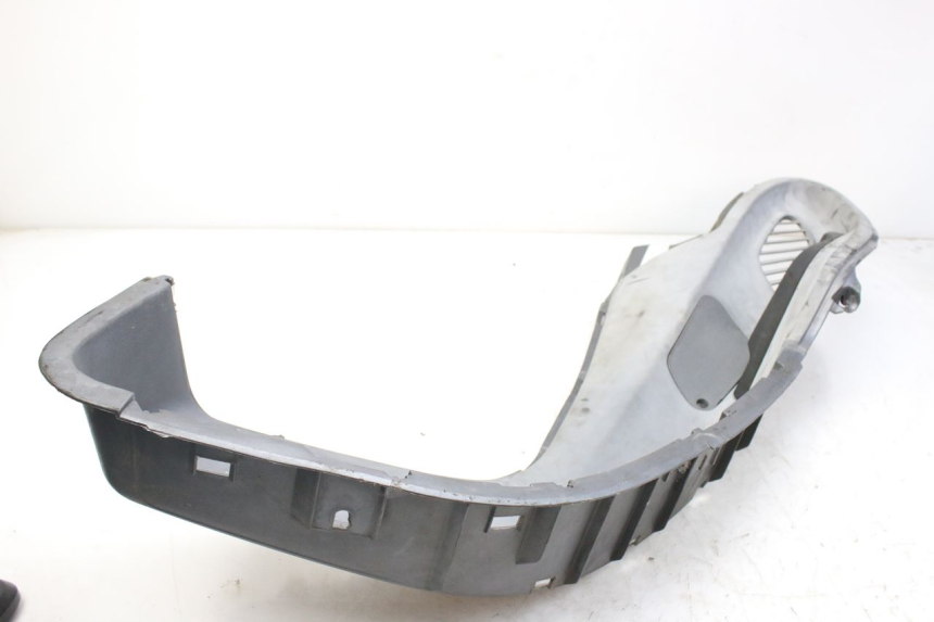 photo de LEFT FOOTREST PIAGGIO X9 EVOLUTION 125 (2003 - 2007) - Component detail