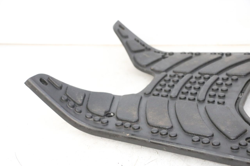 photo de FLOOR PANEL GILERA STALKER 50 (1997 - 2005) - Fixing points details