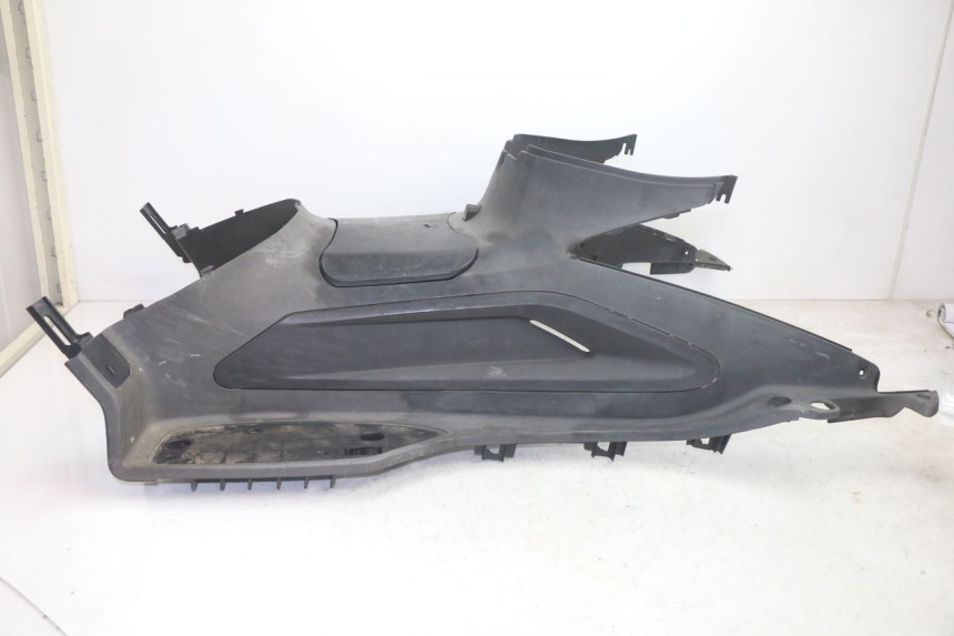 photo de FLOOR PANEL SYM GTS EVO 125 (2009 - 2013) - Alternative perspective