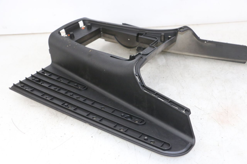 photo de FLOOR PANEL JM MOTORS VX 125 (2022 - 2025) - Fixing points details