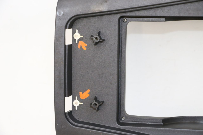 photo de FLOOR PANEL JM MOTORS VX 125 (2022 - 2025) - Surface and material condition