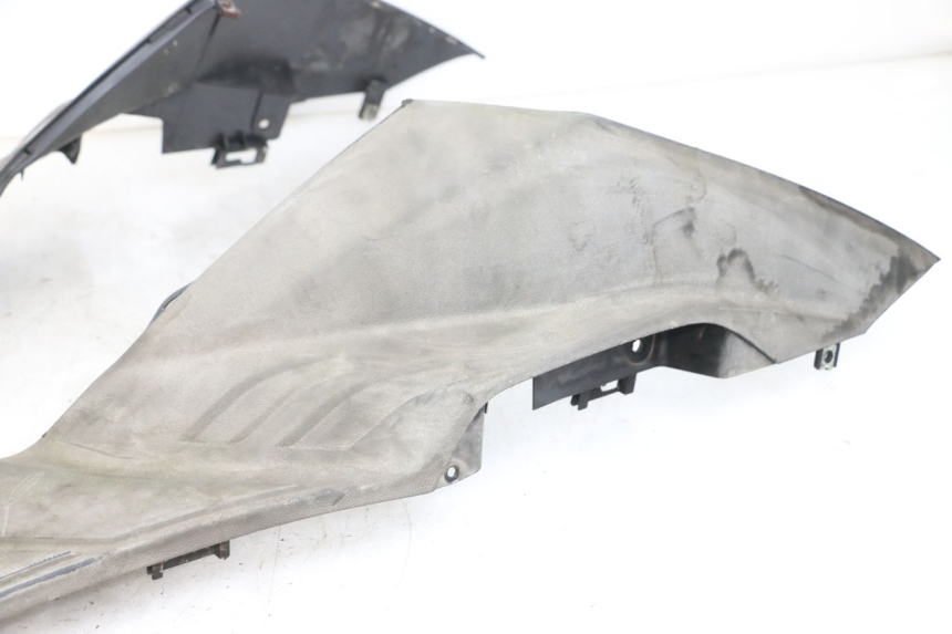 photo de FLOOR PANEL SYM JOYRIDE EVO 125 (2009 - 2016) - Fixing points details