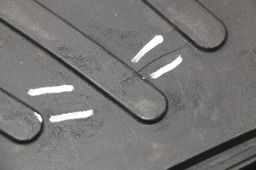 photo de FLOOR PANEL PEUGEOT KISBEE 2T 50 (2010 - 2017) - Technical close-up