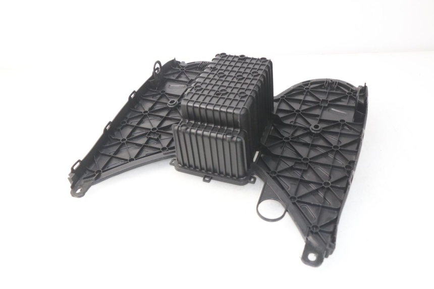 photo de FLOOR PANEL PEUGEOT KISBEE 2T 50 (2010 - 2017) - Surface and material condition