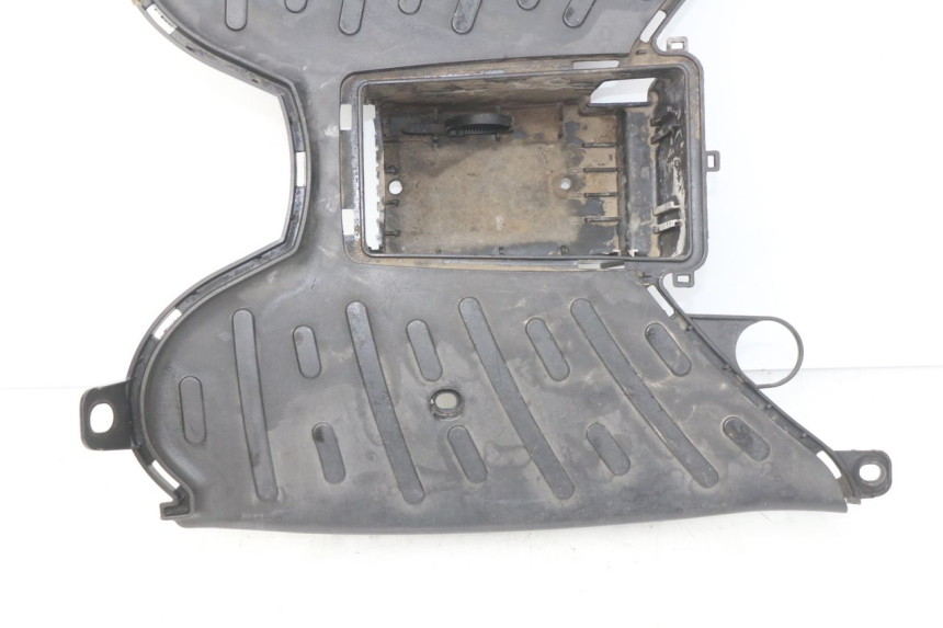 photo de FLOOR PANEL PEUGEOT KISBEE 2T 50 (2010 - 2017) - Fixing points details