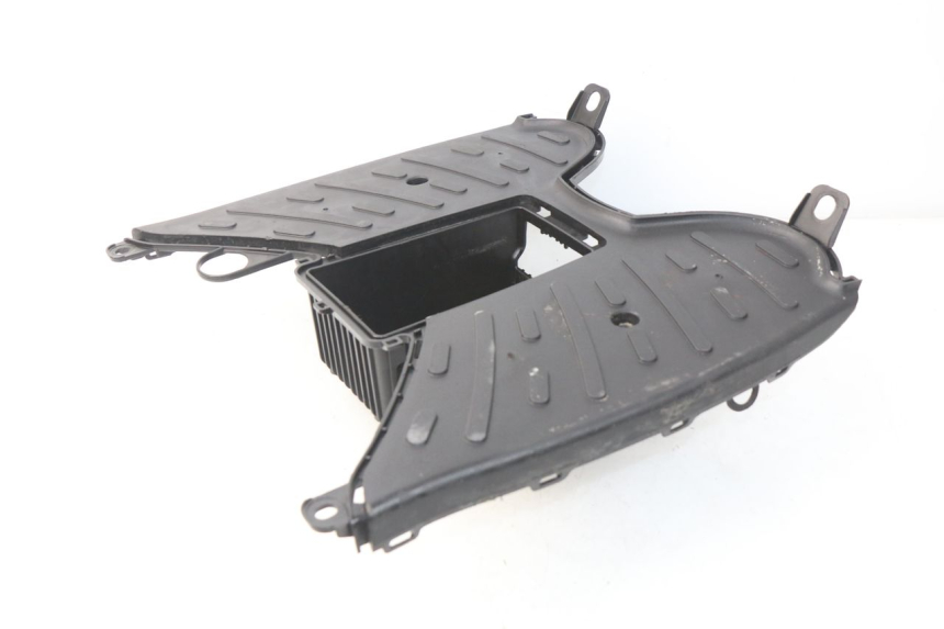 photo de FOOTREST PEUGEOT KISBEE 4T 50 (2018 - 2022) - Zoom on usage condition