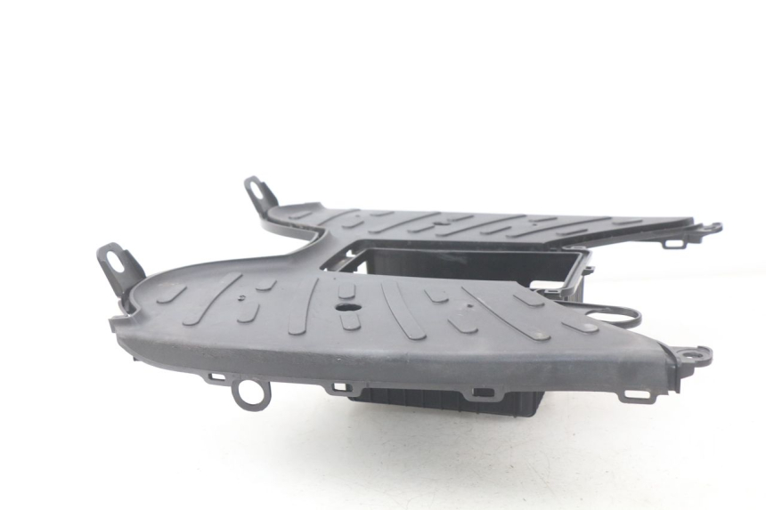 photo de FOOTREST PEUGEOT KISBEE 4T 50 (2018 - 2022) - Zoom on usage condition