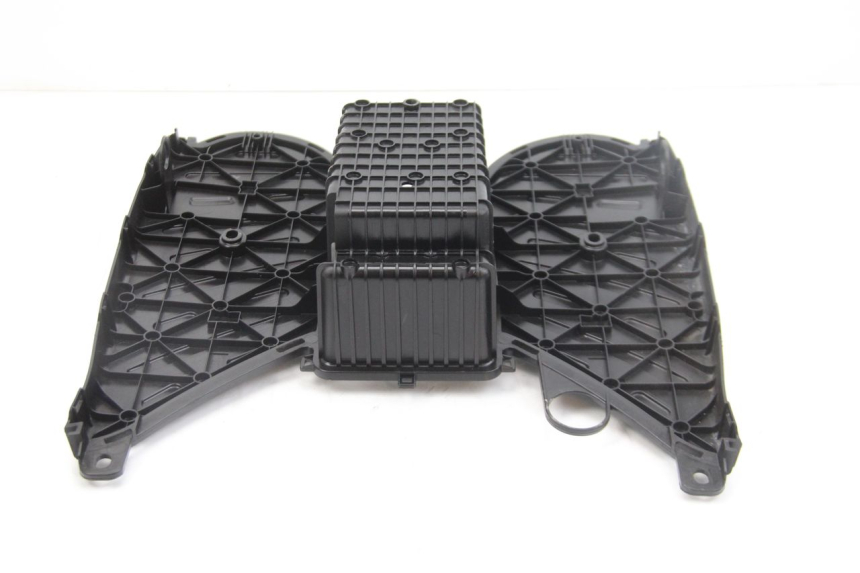 photo de FOOTREST PEUGEOT KISBEE 4T 50 (2018 - 2022) - Zoom on usage condition