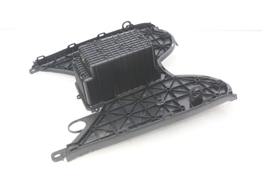 photo de FOOTREST PEUGEOT KISBEE 4T 50 (2010 - 2017) - Component detail