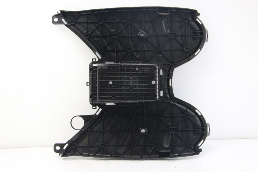 photo de FOOTREST PEUGEOT KISBEE 4T 50 (2018 - 2022) - Alternative perspective