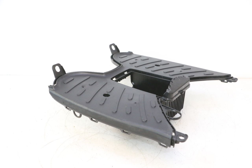 photo de FLOOR PANEL PEUGEOT KISBEE 4T 50 (2023 - 2026) - Surface and material condition