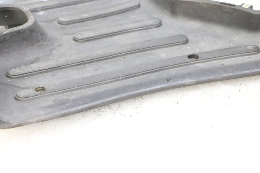 photo de FLOOR PANEL PIAGGIO LIBERTY 4T 50 (2009 - 2015) - Alternative perspective