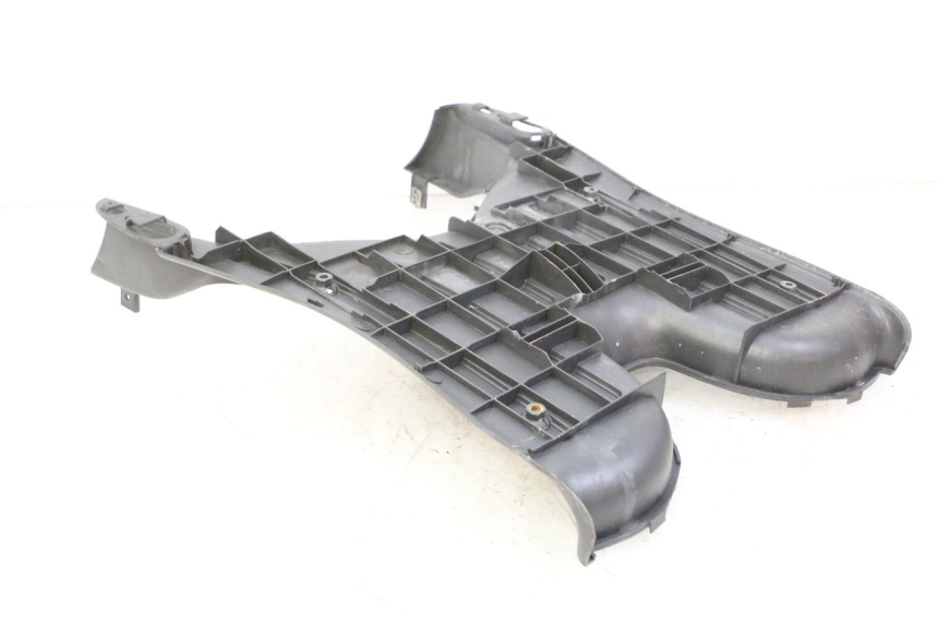 photo de FLOOR PANEL PIAGGIO LIBERTY 4T 50 (2009 - 2015) - Technical close-up