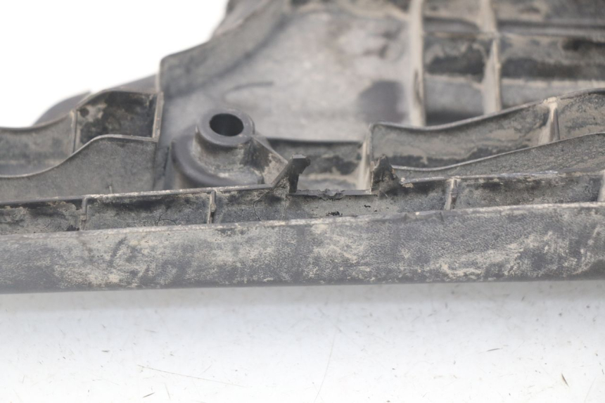 photo de FLOOR PANEL KYMCO LIKE 2T 50 (2009 - 2018) - Zoom on usage condition