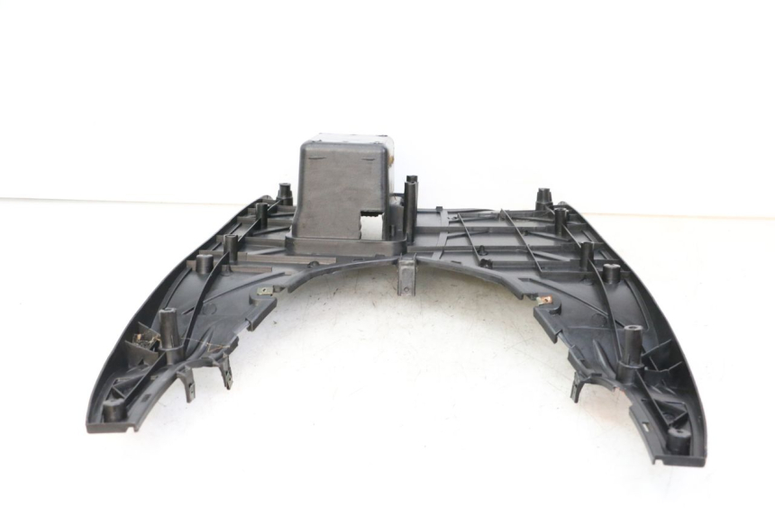 photo de FLOOR PANEL LONGJIA SHARPY 125 (2020 - 2024) - Zoom on usage condition