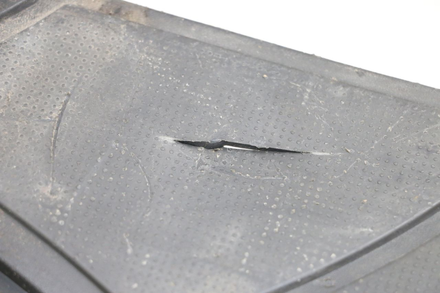 photo de FLOOR PANEL SYM MIO 50 (2005 - 2010) - Fixing points details