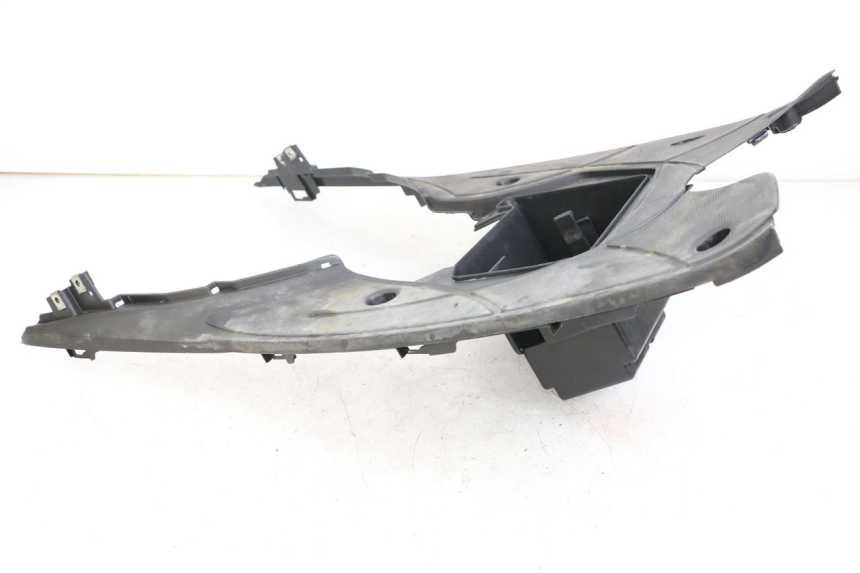 photo de FLOOR PANEL SYM MIO 50 (2005 - 2010) - Surface and material condition