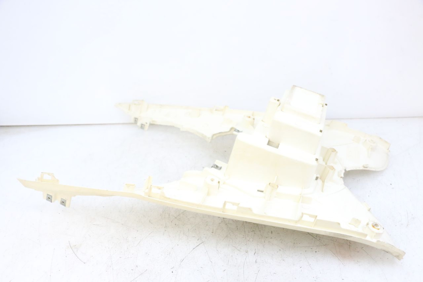 photo de FLOOR PANEL SYM MIO 50 (2011 - 2017) - Component detail