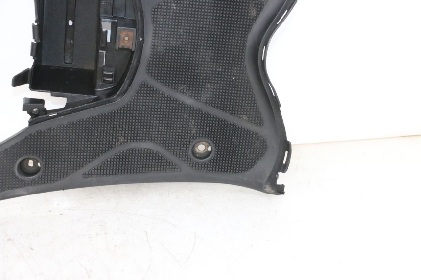 photo de FLOOR PANEL YAMAHA NEOS NEO'S 4T 50 (2008 - 2016) - Fixing points details