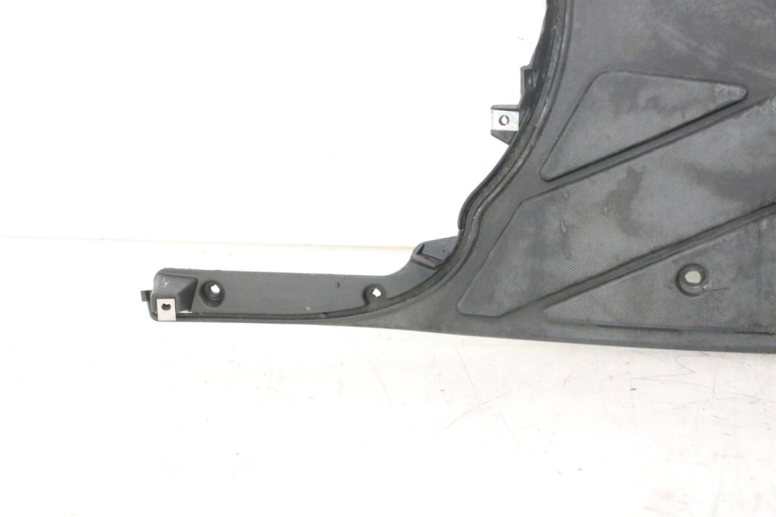 photo de FLOOR PANEL PIAGGIO NEW TYPHOON 50 (2018 - 2021) - Alternative perspective