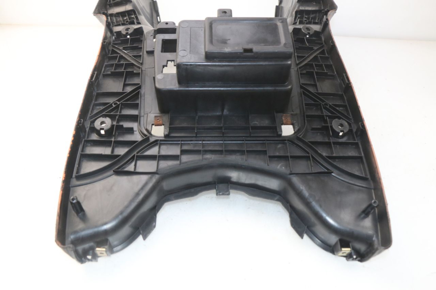 photo de FLOOR PANEL SYM ORBIT 2 4T 50 (2008 - 2017) - Zoom on usage condition