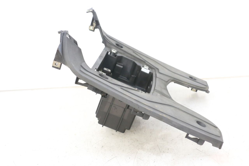 photo de FLOOR PANEL PEUGEOT BELVILLE 125 (2017 - 2021) - Product overview