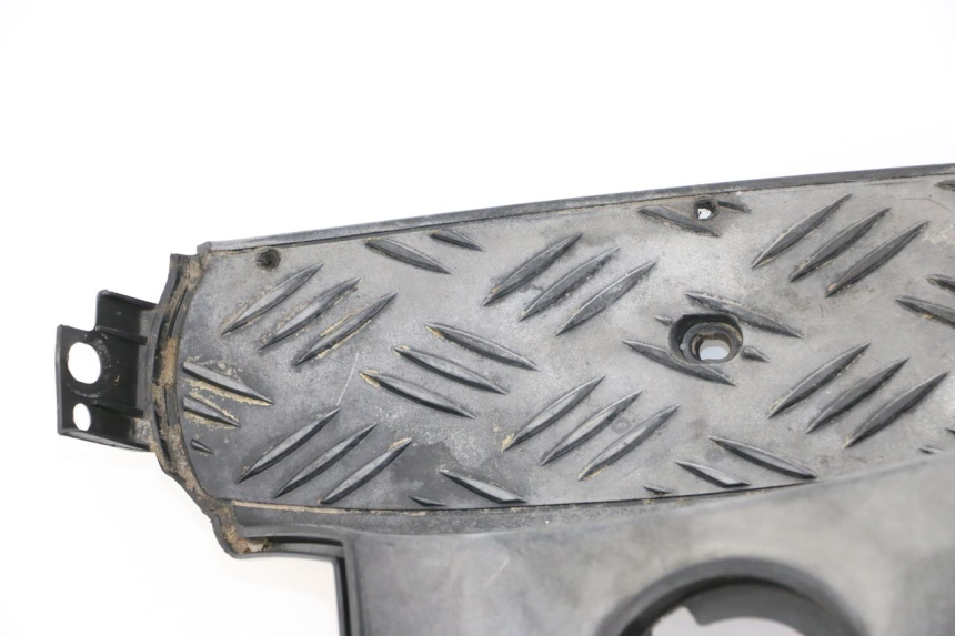 photo de FLOOR PANEL PEUGEOT SPEEDFIGHT 3 LC 2T 50 (2009 - 2015) - Alternative angle