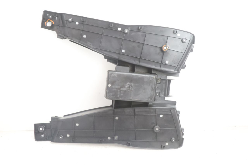 photo de FLOOR PANEL RAZZO QTR 50 (2011 - 2018) - Fixing points details