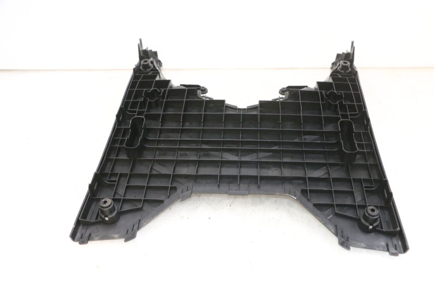 photo de FLOOR PANEL DAELIM S1 125 (2007 - 2016) - Fixing points details