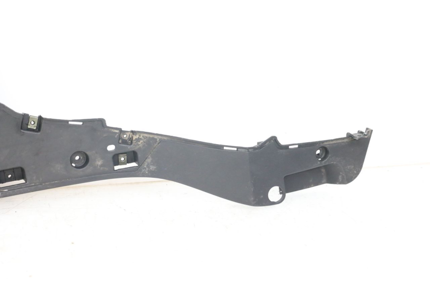 photo de FOOTREST DAELIM S3 125 (2010 - 2017) - Detailed visual inspection