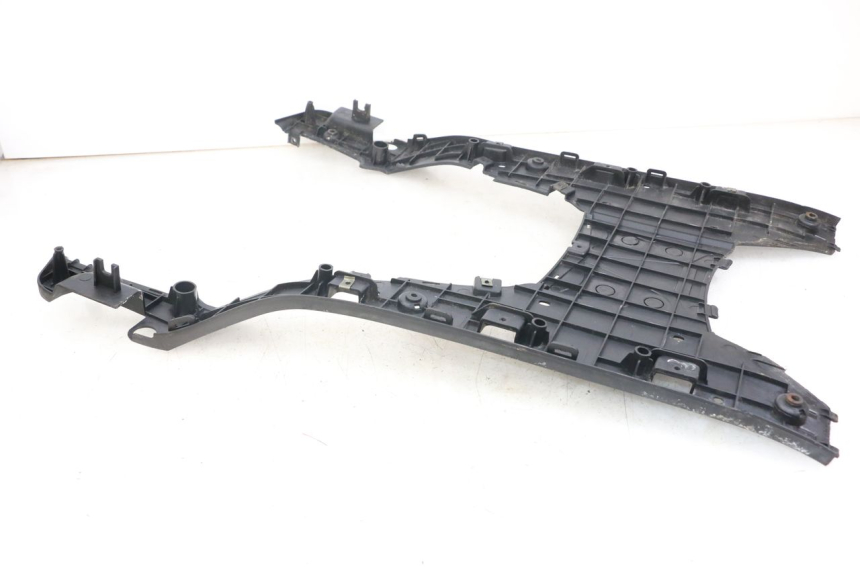 photo de FOOTREST DAELIM S3 125 (2010 - 2017) - Fixing points details
