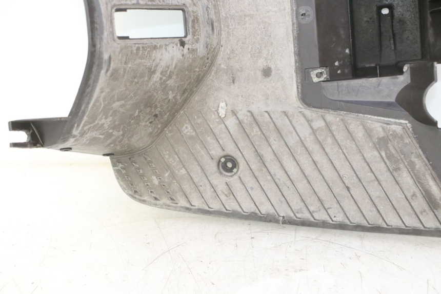photo de FLOOR PANEL YAMAHA SLIDER 50 (1999 - 2004) - Detailed visual inspection