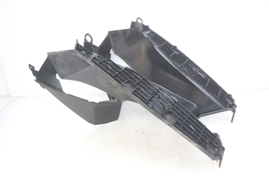 photo de FOOTREST PEUGEOT SPEEDFIGHT 3 AIR 50 (2009 - 2015) - Alternative perspective